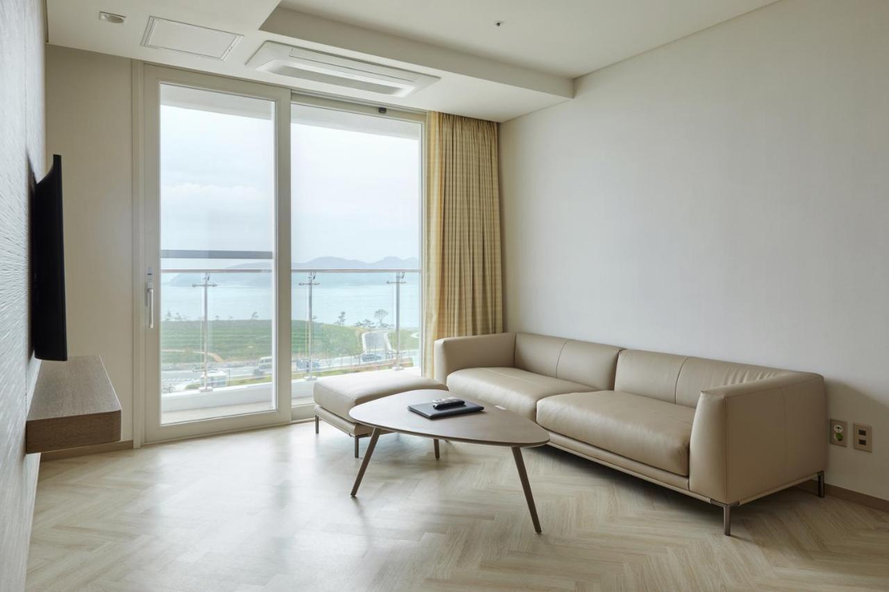 Sol Beach Jindo Екстер'єр фото